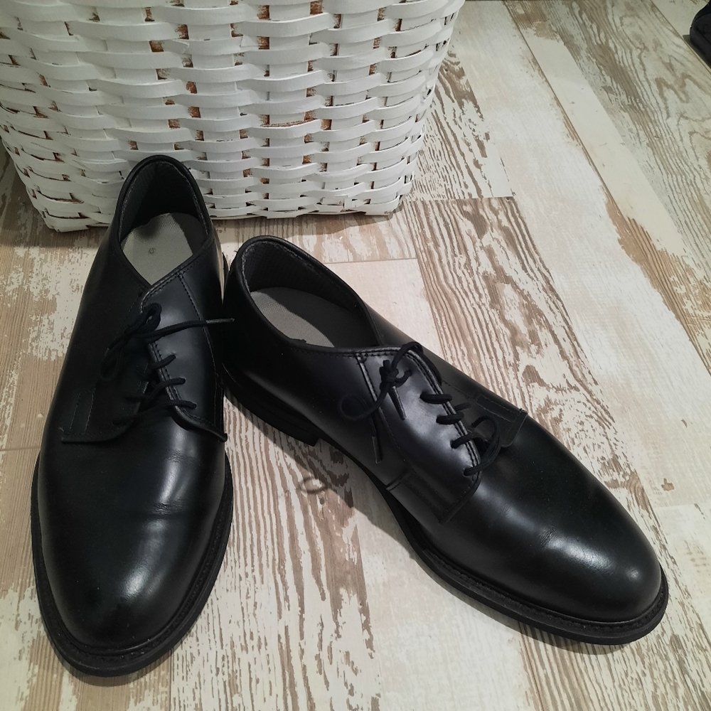Shoe's
